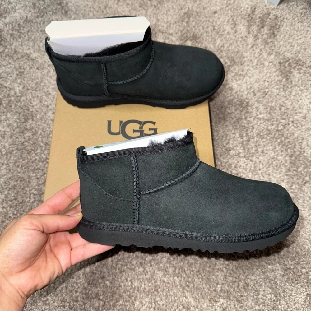 New Kids UGG Classic Ultra Mini Boots Black